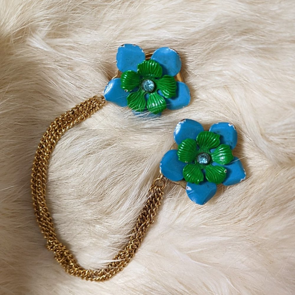 Vintage Flower Sweater Clips